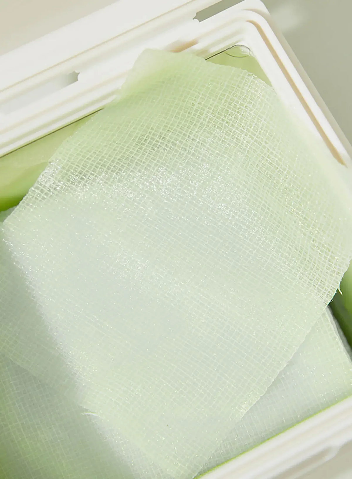 Green Tea Calming Peeling Toner Pad (70ea)