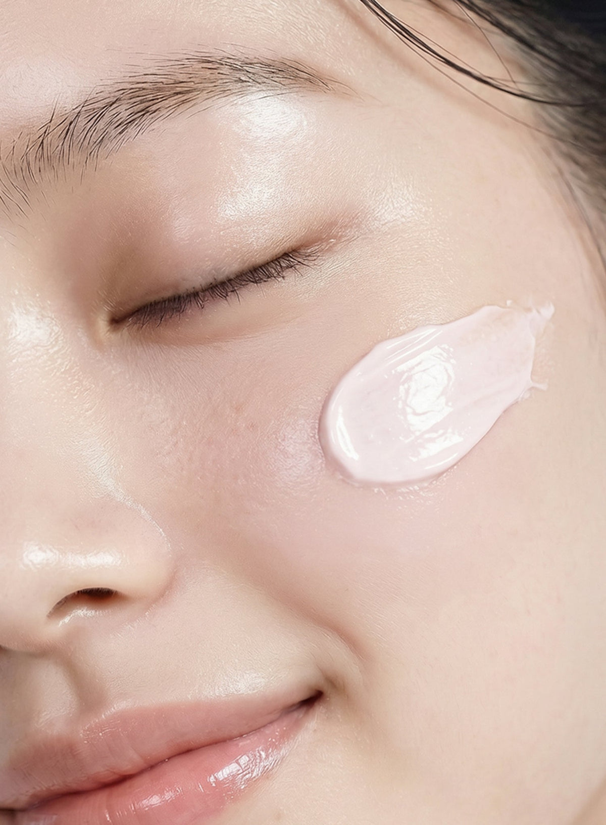 Artless Glow Base (SPF50+ PA+++) (40ml)