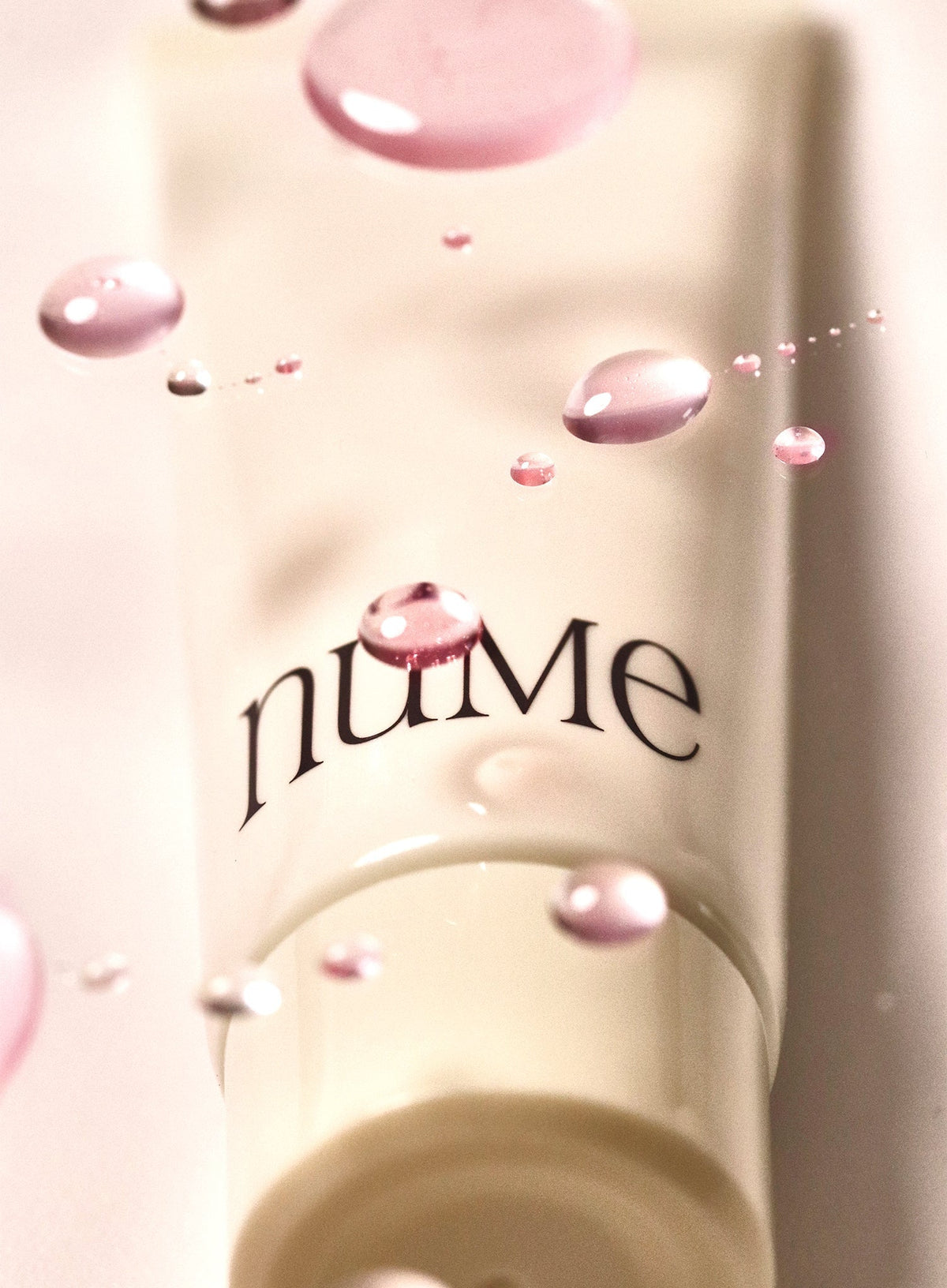 Super Natural Slip Suncream (50ml)